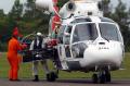 Helikopter Polisi Evakuasi Jenazah AirAsia QZ 8501