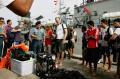 Bawa WNA, Kapal Peneliti Terumbu Karang Tenggelam