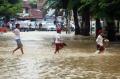 Sekolahan Terendam Banjir, Upacara Hari Guru Urung Digelar
