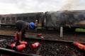 Dua Gerbong Kereta Terbakar di Depo Bandung