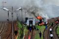 Dua Gerbong Kereta Terbakar di Depo Bandung