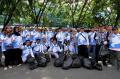 Kader Perindo Batam Bersih-Bersih Sampah di Pasar
