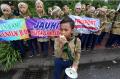 Pelajar di Surabaya Gelar Aksi Save Indonesia