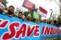 Pelajar di Surabaya Gelar Aksi Save Indonesia