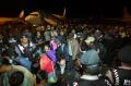 Ratusan Warga eks-Gafatar Tiba di Bandara Juanda