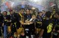 Mitra Kukar Bawa Pulang Piala Jenderal Sudirman