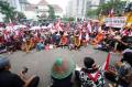 Dua Kelompok Demonstran Nyaris Bentrok di Semarang