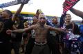 Ribuan Aremania Berdatangan di Stadion Pakansari Bogor