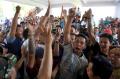 Ratusan Sopir Angkot Demo Tolak Angkutan Online di Manado