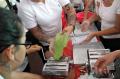 Warga Binaan Lapas Wanita Bandung Belajar Membuat Mi Hijau