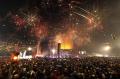 Pesta Kembang Api Meriahkan Malam Pergantian Tahun di Bundaran HI
