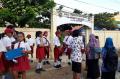 Bangunan Sekolah Disegel, Siswa SD Inpres 74 Sorong Ikuti Ujian di Sekolah Lain