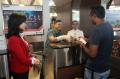 Peringati Hari Pelanggan Nasional, Direksi Garuda Sambangi Terminal 3 Bandara Soekarno-Hatta