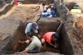 BPCB Trowulan Lakukan Ekskavasi Struktur Bata Kuno di Situs Pendem