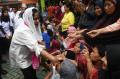 Ibu Negara Kunjungi Korban Banjir di Tangerang