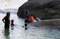 Menyusuri Keindahan Pantai Laskar Pelangi di Pulau Belitung