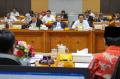 Komisi VIII DPR Gelar Rapat dengan Kemensos