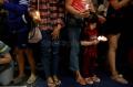 Ratusan Warga Thailand Doa Bersama untuk Korban Penembakan Massal