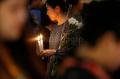 Ratusan Warga Thailand Doa Bersama untuk Korban Penembakan Massal