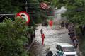 Banjir, Jalan Letjen Suprapto Jakpus Tidak Bisa Dilalui Kendaraan
