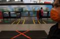 Begini Penerapan Social Distancing di MRT Jakarta