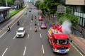 Jalan MH Thamrin Jakarta Disemprot Disinfektan